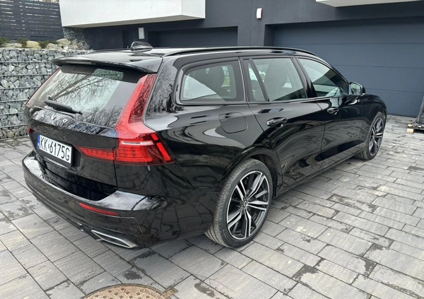 Volvo V60 cena 149900 przebieg: 54000, rok produkcji 2020 z Kraków małe 121